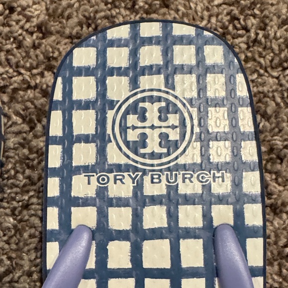 Tory Burch Black and Cream Geometric Sandals - Picture 5 of 6